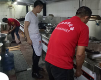 優(yōu)佰特酒店廚房工程安裝現場